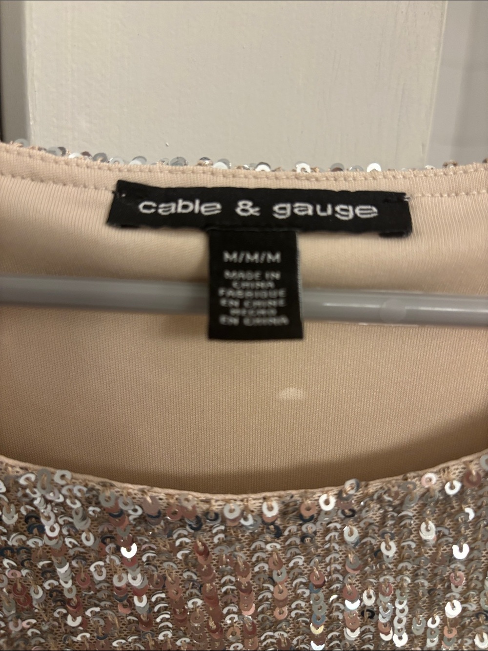 Cable & Gauge gold Sequin Short Puff Sleeve Top - Picture 2 of 5